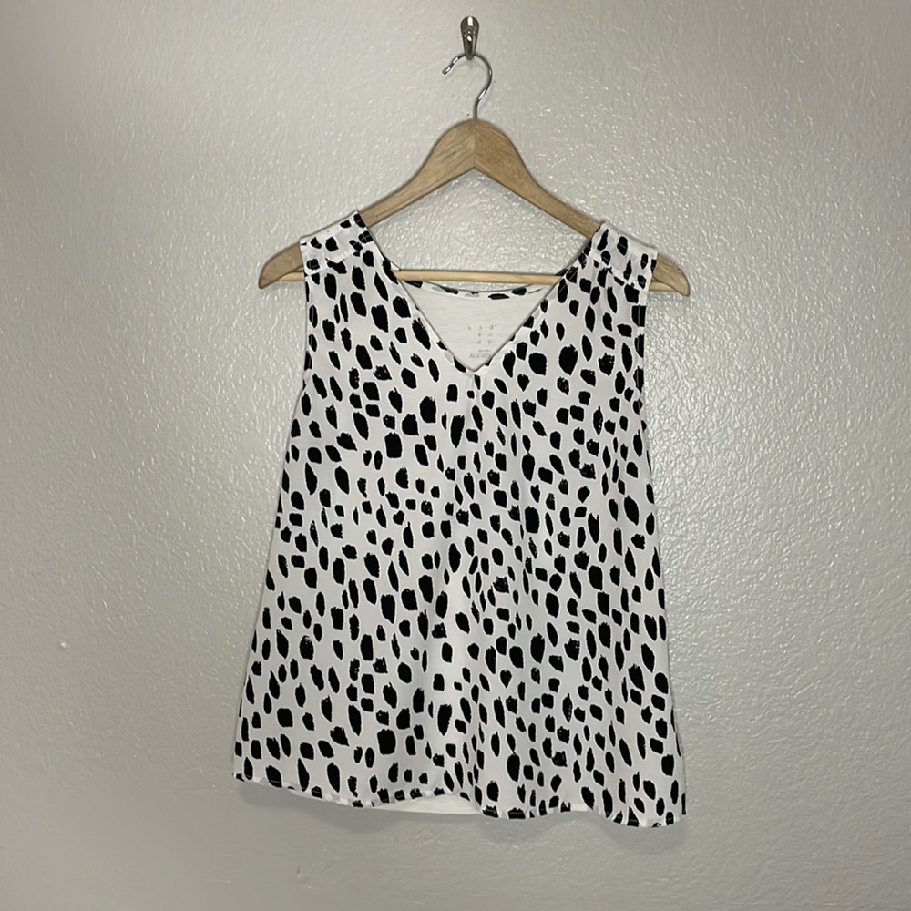 A NEW DAY Tank Top | Black & White | Medium - Picture 1 of 7